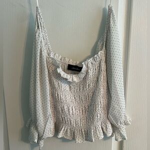 Small long sleeved top